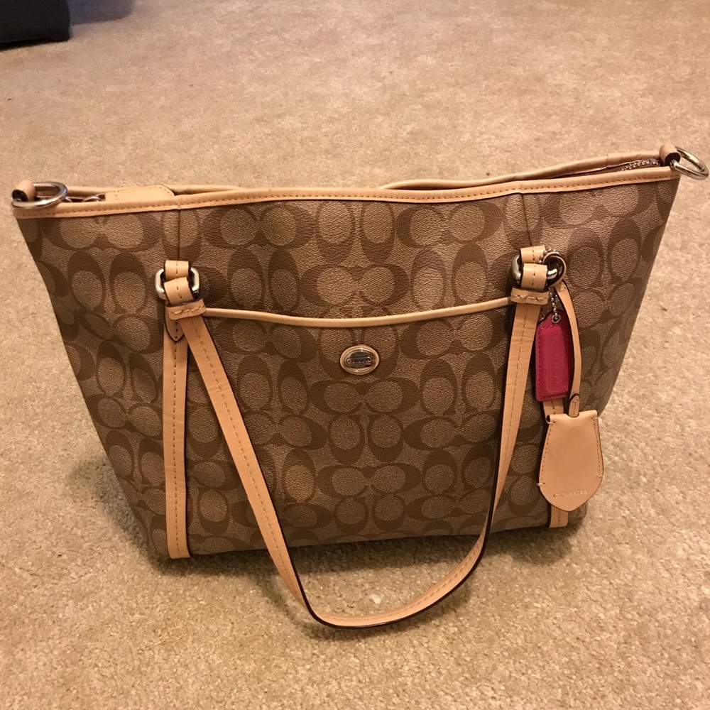 Coach Shoulder Bag